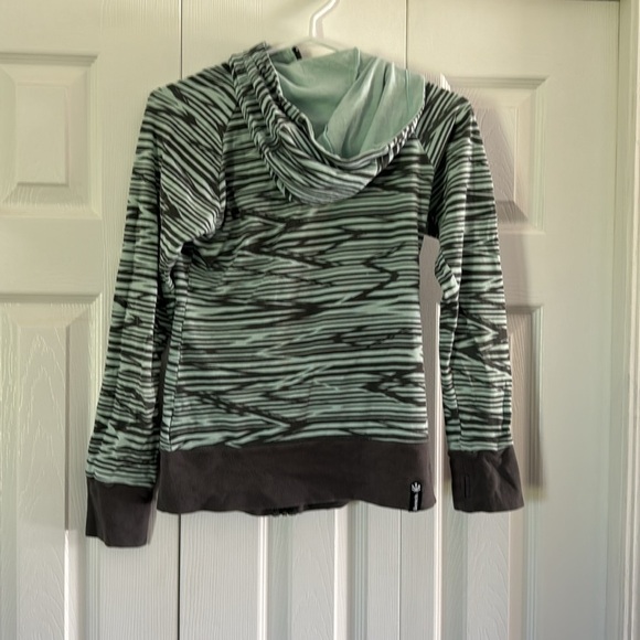 Bench Define Jacket Size M❤️❤️ - Picture 3 of 4